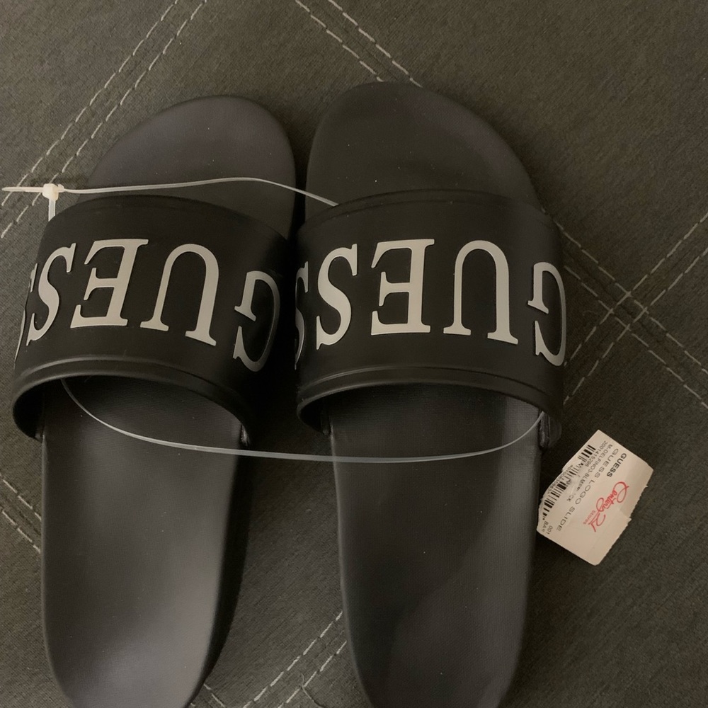 GUESS Slippers